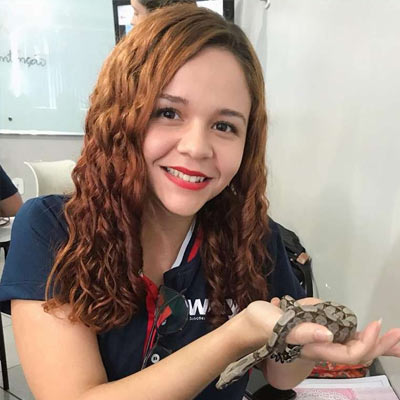 Larissa Hook - Aluno do Curso de Auxiliar de Veterinária